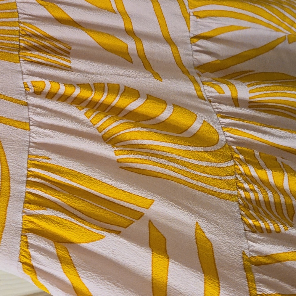 See U Soon brand tropical leaf pattern tiered dress in a pale pink and yellow - Picture 4 of 7